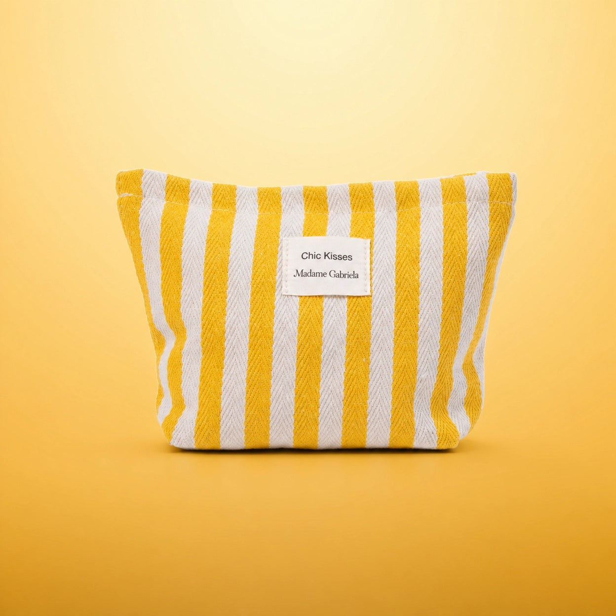 🎁 Chic Kisses Summer Bag (Discount)